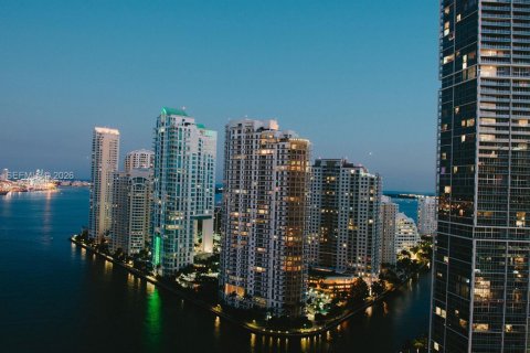 Condominio en alquiler en Miami, Florida, 1 dormitorio, 76.37 m2 № 2043358 - foto 23