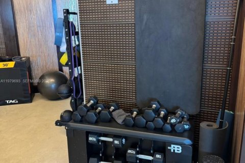 Condominio en alquiler en Miami, Florida, 1 dormitorio, 76.37 m2 № 2043358 - foto 28