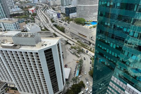 Condominio en alquiler en Miami, Florida, 1 dormitorio, 76.37 m2 № 2043358 - foto 21