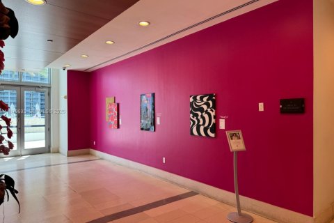 Condominio en alquiler en Miami, Florida, 1 dormitorio, 76.37 m2 № 2043358 - foto 27