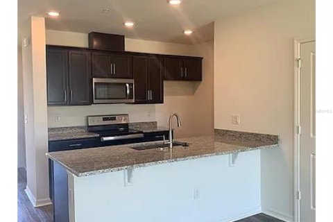 Townhouse in Sanford, Florida 3 bedrooms, 136.01 sq.m. № 1880852 - photo 5