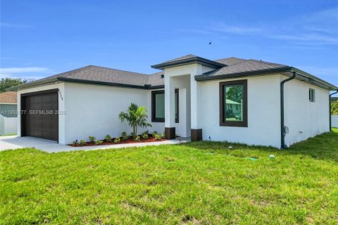 Villa ou maison à vendre à Lehigh Acres, Floride: 3 chambres № 2008188 - photo 6