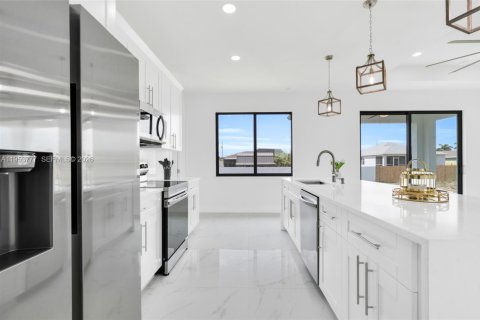 Villa ou maison à vendre à Lehigh Acres, Floride: 3 chambres № 2008188 - photo 17