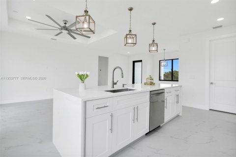 Villa ou maison à vendre à Lehigh Acres, Floride: 3 chambres № 2008188 - photo 19