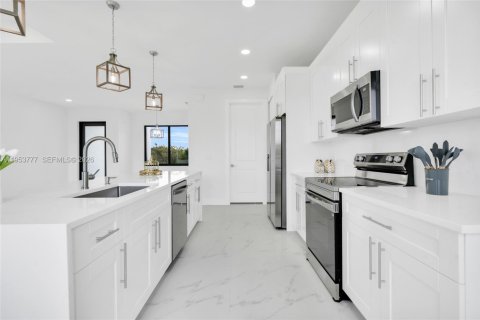 Villa ou maison à vendre à Lehigh Acres, Floride: 3 chambres № 2008188 - photo 18