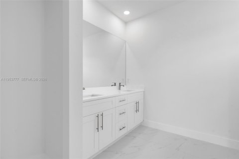 Villa ou maison à vendre à Lehigh Acres, Floride: 3 chambres № 2008188 - photo 24