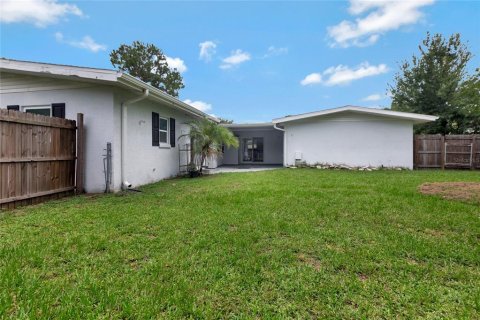 House in Sebring, Florida 4 bedrooms, 182.83 sq.m. № 1813110 - photo 30