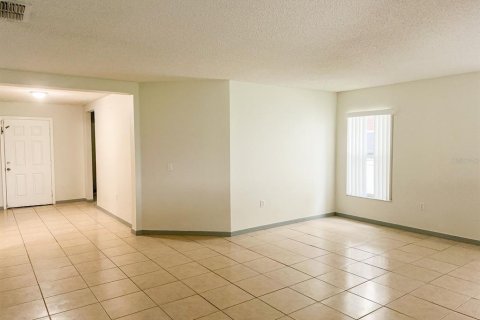 Villa ou maison à vendre à Kissimmee, Floride: 3 chambres, 173.36 m2 № 1842127 - photo 11