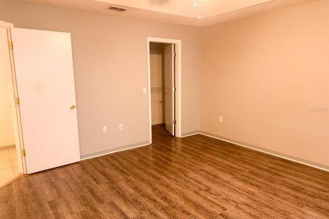 Villa ou maison à vendre à Kissimmee, Floride: 3 chambres, 173.36 m2 № 1842127 - photo 13
