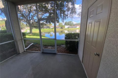 Touwnhouse à louer à Tampa, Floride: 2 chambres, 115.38 m2 № 2386518 - photo 17