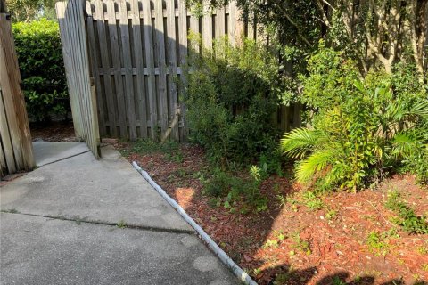 Touwnhouse à louer à Tampa, Floride: 2 chambres, 115.38 m2 № 2386518 - photo 4