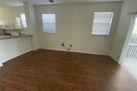 Touwnhouse à louer à Tampa, Floride: 2 chambres, 115.38 m2 № 2386518 - photo 12