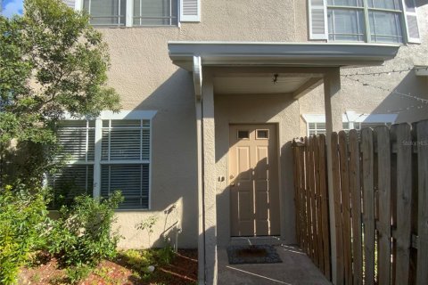 Touwnhouse à louer à Tampa, Floride: 2 chambres, 115.38 m2 № 2386518 - photo 5