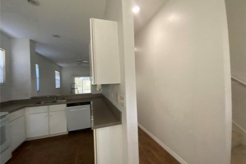 Touwnhouse à louer à Tampa, Floride: 2 chambres, 115.38 m2 № 2386518 - photo 15