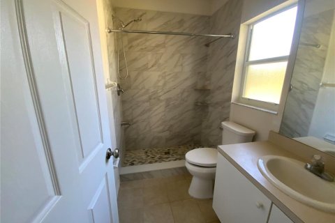 Touwnhouse à louer à Tampa, Floride: 2 chambres, 115.38 m2 № 2386518 - photo 19