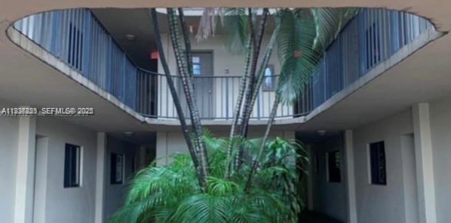 Condo in Miami, Florida, 2 bedrooms  № 1994774