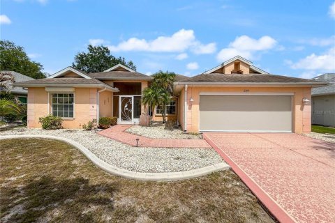 Casa en Sun City Center, Florida 3 dormitorios, 184.5 m2 № 2151206
