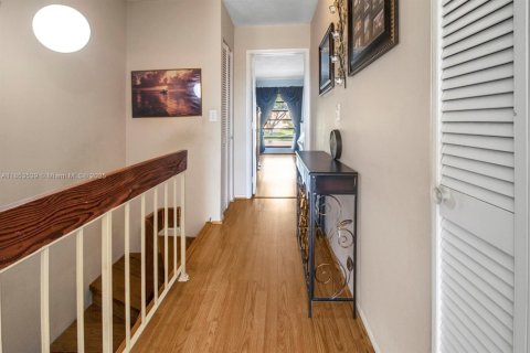 Copropriété à vendre à Pembroke Pines, Floride: 2 chambres, 112.78 m2 № 1928556 - photo 17