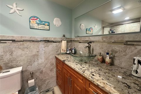Copropriété à louer à Pompano Beach, Floride: 2 chambres, 105.91 m2 № 2076654 - photo 17