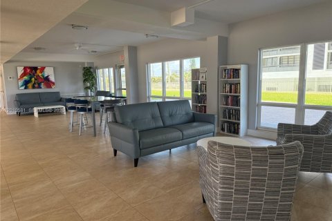 Copropriété à louer à Pompano Beach, Floride: 2 chambres, 105.91 m2 № 2076654 - photo 27