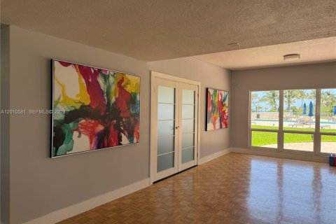 Copropriété à louer à Pompano Beach, Floride: 2 chambres, 105.91 m2 № 2076654 - photo 24