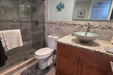 Copropriété à louer à Pompano Beach, Floride: 2 chambres, 105.91 m2 № 2076654 - photo 13