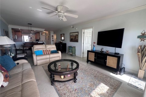 Copropriété à louer à Pompano Beach, Floride: 2 chambres, 105.91 m2 № 2076654 - photo 9