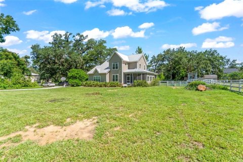 House in Zephyrhills, Florida 3 bedrooms, 203.73 sq.m. № 1795162 - photo 7