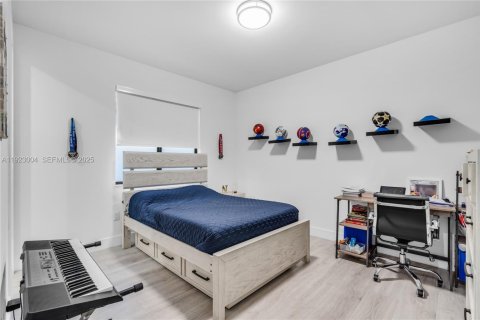 Casa en alquiler en Doral, Florida, 4 dormitorios, 265.98 m2 № 1982675 - foto 23