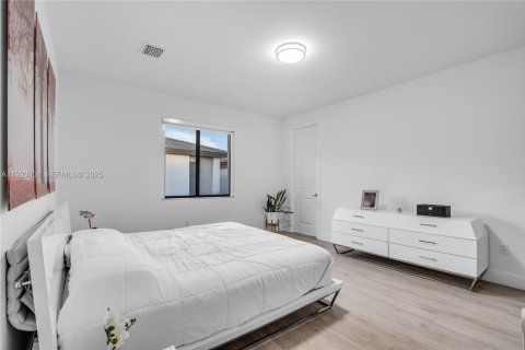 Casa en alquiler en Doral, Florida, 4 dormitorios, 265.98 m2 № 1982675 - foto 29