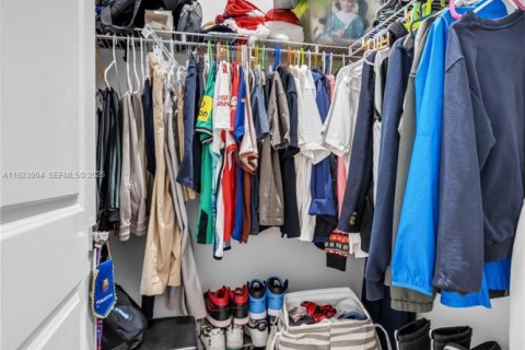 Casa en alquiler en Doral, Florida, 4 dormitorios, 265.98 m2 № 1982675 - foto 26