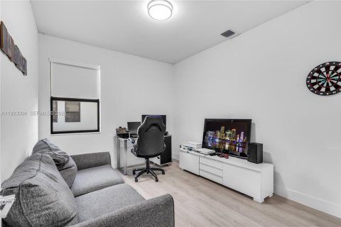 Casa en alquiler en Doral, Florida, 4 dormitorios, 265.98 m2 № 1982675 - foto 17