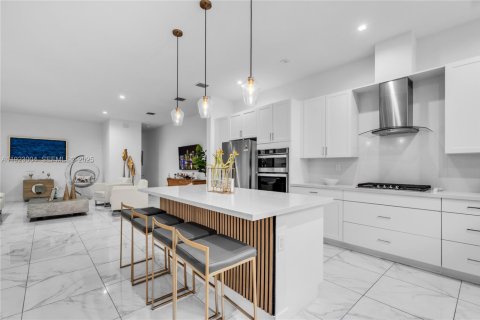 Casa en alquiler en Doral, Florida, 4 dormitorios, 265.98 m2 № 1982675 - foto 9