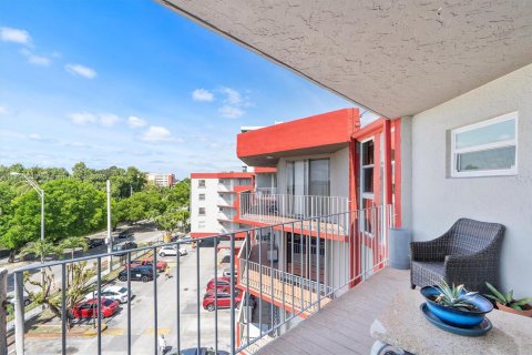 Copropriété à vendre à Hialeah, Floride: 2 chambres, 98.29 m2 № 1864509 - photo 23