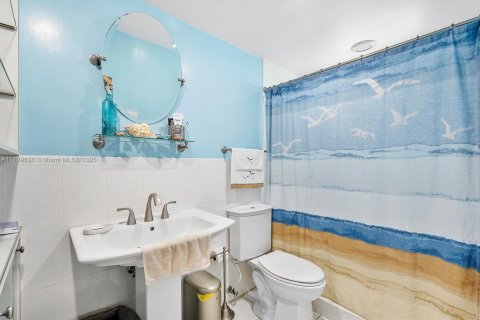 Copropriété à vendre à Hialeah, Floride: 2 chambres, 98.29 m2 № 1864509 - photo 20