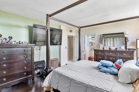 Copropriété à vendre à Hialeah, Floride: 2 chambres, 98.29 m2 № 1864509 - photo 19