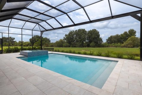 House in Sarasota, Florida 3 bedrooms, 225.85 sq.m. № 2200582 - photo 8