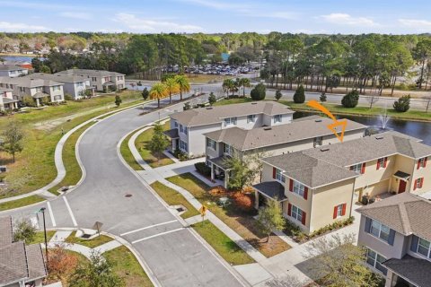 Townhouse in Port Orange, Florida 3 bedrooms, 153.1 sq.m. № 2097129 - photo 30