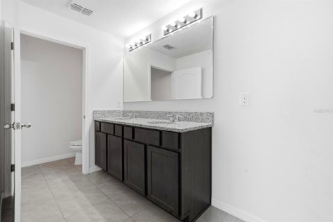 Townhouse in Port Orange, Florida 3 bedrooms, 153.1 sq.m. № 2097129 - photo 19