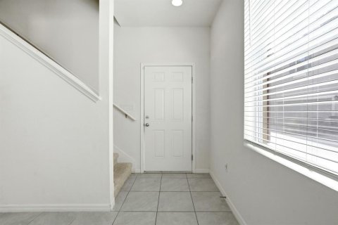 Townhouse in Port Orange, Florida 3 bedrooms, 153.1 sq.m. № 2097129 - photo 3