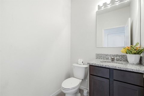 Townhouse in Port Orange, Florida 3 bedrooms, 153.1 sq.m. № 2097129 - photo 12