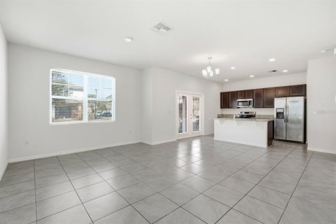 Townhouse in Port Orange, Florida 3 bedrooms, 153.1 sq.m. № 2097129 - photo 6