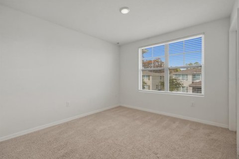 Townhouse in Port Orange, Florida 3 bedrooms, 153.1 sq.m. № 2097129 - photo 22