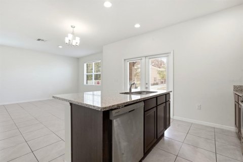 Townhouse in Port Orange, Florida 3 bedrooms, 153.1 sq.m. № 2097129 - photo 10