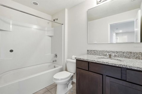 Townhouse in Port Orange, Florida 3 bedrooms, 153.1 sq.m. № 2097129 - photo 23