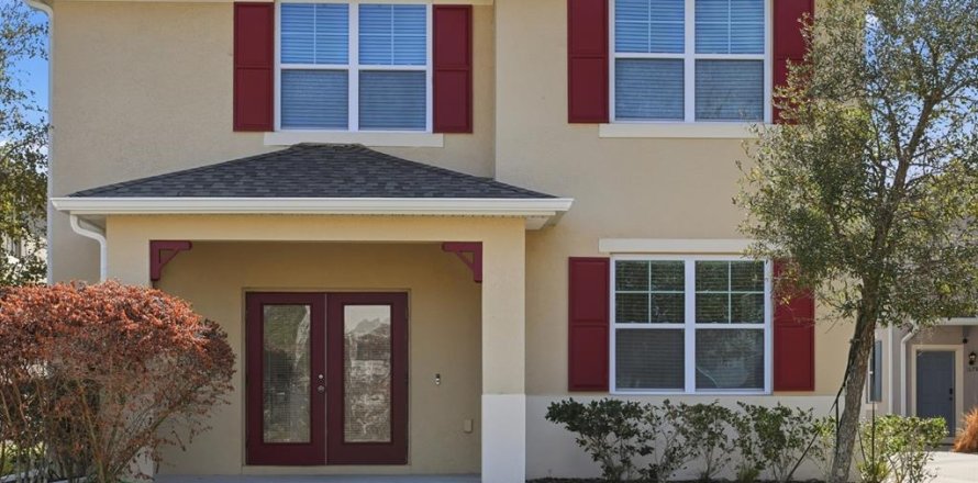 Townhouse in Port Orange, Florida 3 bedrooms, 153.1 sq.m. № 2097129