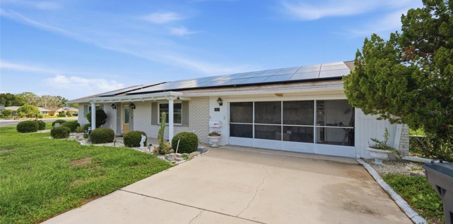 Casa en Sun City Center, Florida 3 dormitorios, 182.18 m2 № 2210051