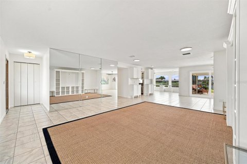 Casa en venta en Sun City Center, Florida, 3 dormitorios, 182.18 m2 № 2210051 - foto 5
