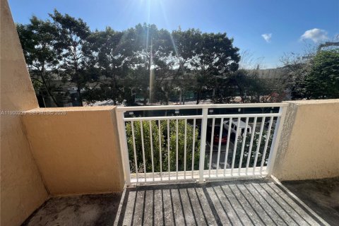 Condominio en venta en Miami, Florida, 1 dormitorio, 78.22 m2 № 1954483 - foto 9