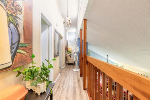 Купить виллу или дом в Эджуотер, Флорида 8 комнат, 181.35м2, № 2124348 - фото 21